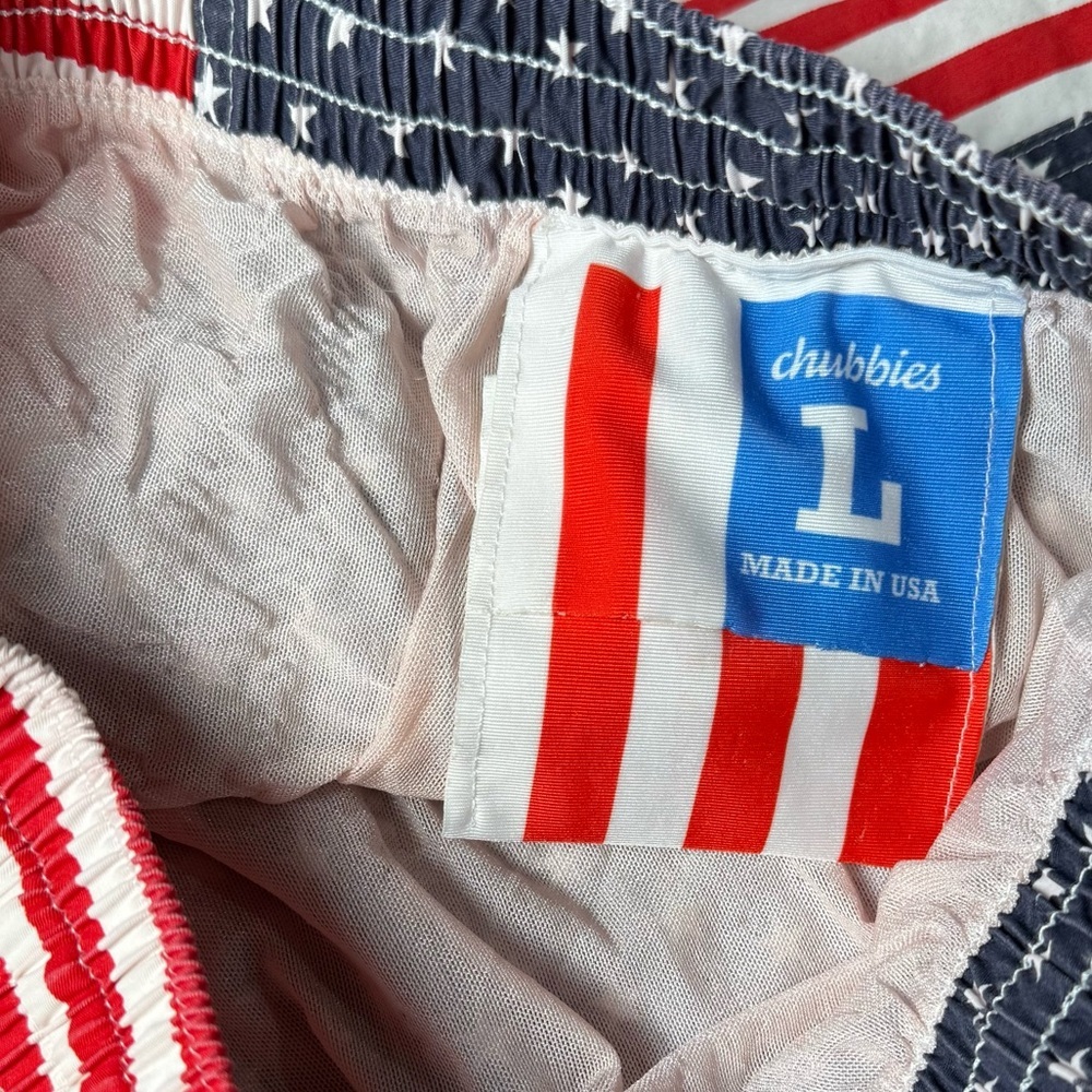 Chubbies Flag Print Swim Trunks Size Large - Picture 3 of 5